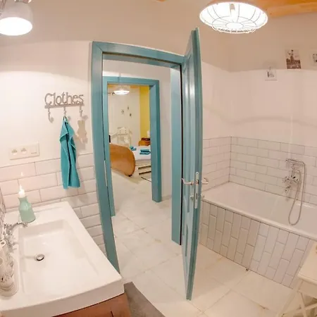 Vintage Vila Sajdikove Humence